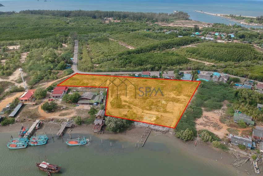 Land On The Beach SPM Property Huahin