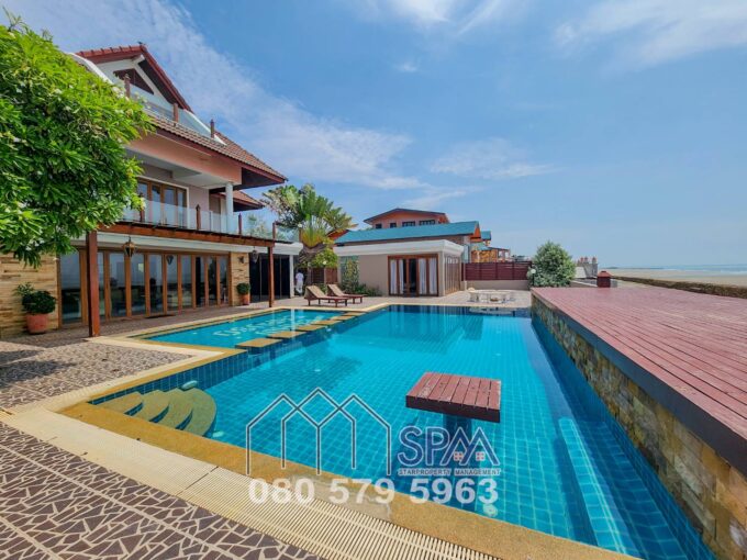 Beach front Villa For Sale at Haadchaosamran